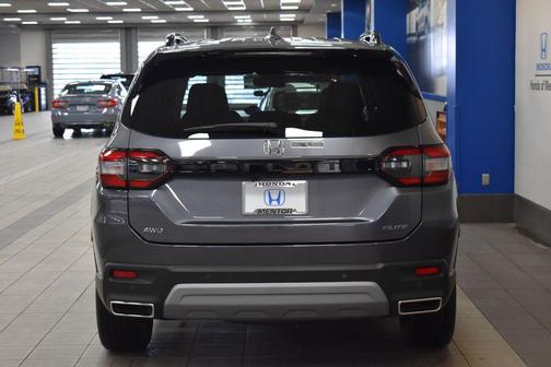 2025 Honda Pilot Elite