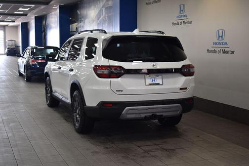 2025 Honda Pilot TrailSport