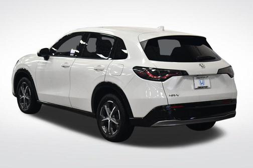 Platinum White Pearl 2023 Honda HR-V EX-L