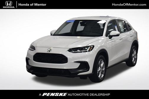 Platinum White 2023 Honda HR-V LX