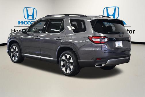 2026 Honda Pilot Touring 8-Passenger