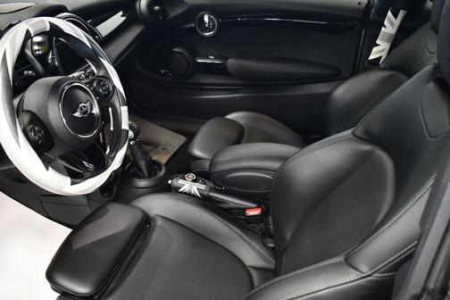 2017 MINI Hardtop Cooper