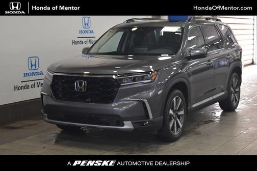 2025 Honda Pilot Touring 8-Passenger