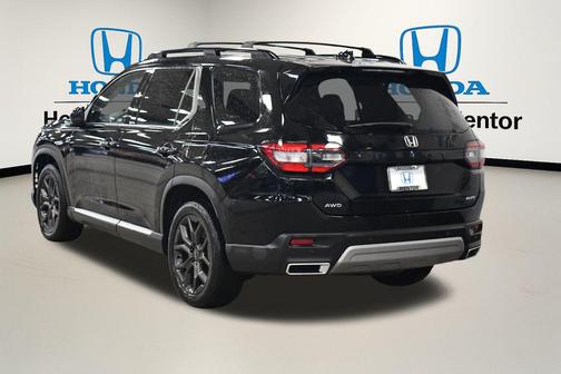2023 Honda Pilot AWD Elite