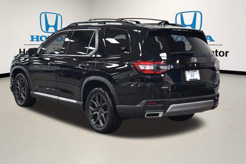 2023 Honda Pilot AWD Elite