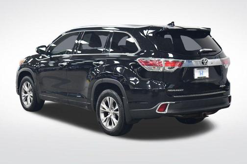 Attitude Black Metallic 2015 Toyota Highlander XLE