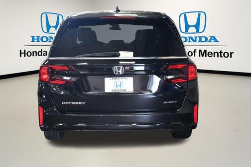 Crystal Black Pearl 2025 Honda Odyssey Sport-L