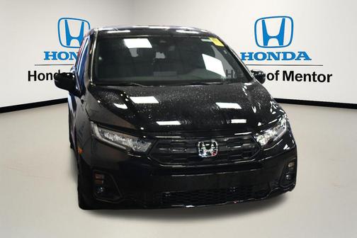 Crystal Black Pearl 2025 Honda Odyssey Sport-L