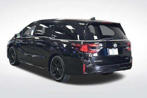 Crystal Black Pearl 2025 Honda Odyssey Sport-L