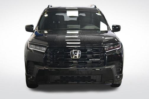 Crystal Black Pearl 2026 Honda Pilot Black Edition