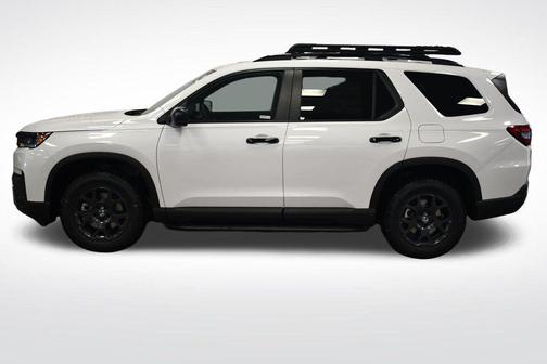 Platinum White Pearl 2026 Honda Pilot TrailSport