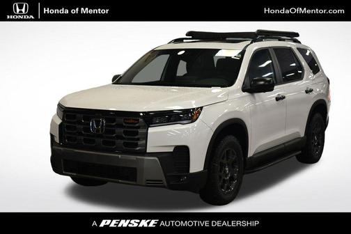 Platinum White Pearl 2026 Honda Pilot TrailSport