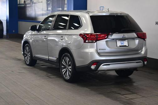 2019 Mitsubishi Outlander ES