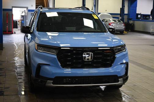 2023 Honda Pilot AWD TrailSport
