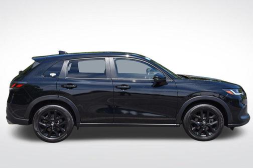 Crystal Black Pearl 2024 Honda HR-V Sport
