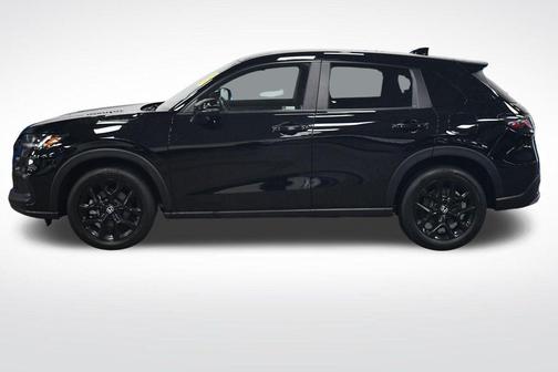 Crystal Black Pearl 2024 Honda HR-V Sport