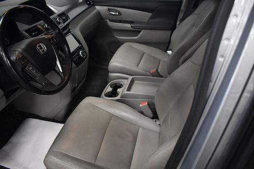 Silver Metallic 2016 Honda Odyssey EX-L