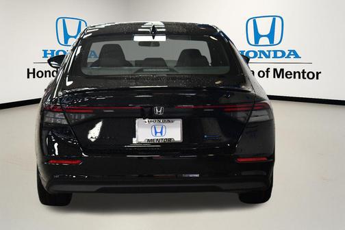Crystal Black Pearl 2026 Honda Accord Hybrid Sport
