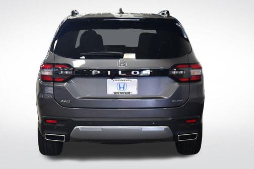 Modern Steel Metallic 2026 Honda Pilot Elite