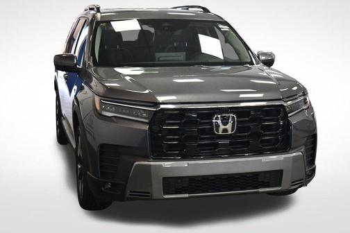 Modern Steel Metallic 2026 Honda Pilot Elite