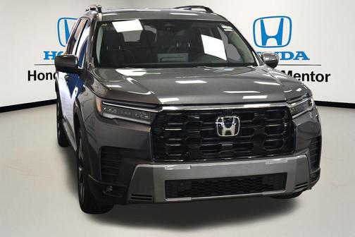 Modern Steel Metallic 2026 Honda Pilot Elite