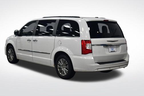 Bright White Clearcoat 2014 Chrysler Town & Country Touring-L