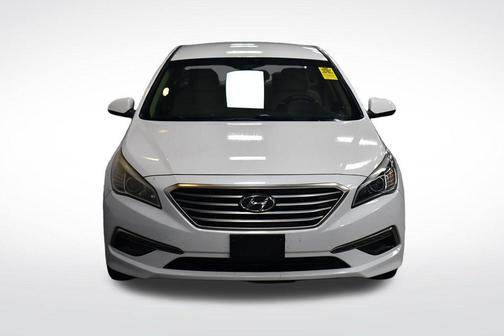 Quartz White Pearl 2015 Hyundai SONATA SE
