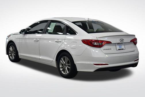 Quartz White Pearl 2015 Hyundai SONATA SE