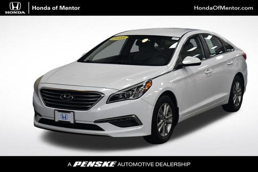 Quartz White Pearl 2015 Hyundai SONATA SE
