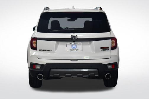 Platinum White Pearl 2022 Honda Passport AWD TrailSport