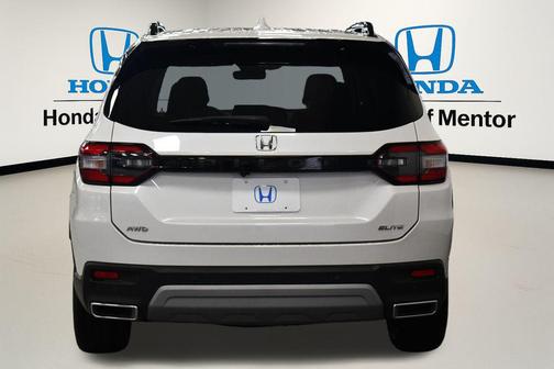 2023 Honda Pilot AWD Elite