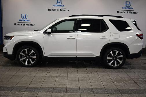 2023 Honda Pilot AWD Elite