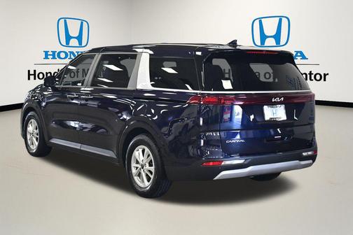 Deep Chroma Blue 2024 Kia Carnival LX