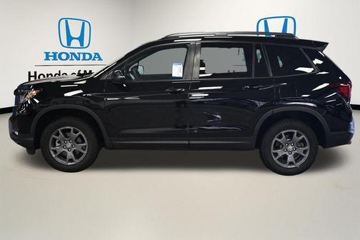 Crystal Black Pearl 2025 Honda Passport AWD TrailSport