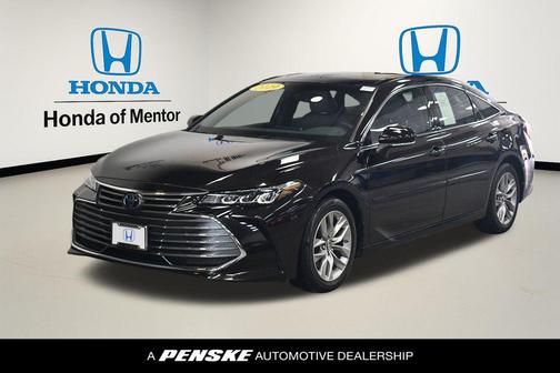 2019 Toyota Avalon XLE