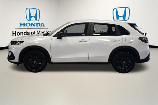 Platinum White 2024 Honda HR-V AWD Sport