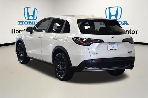 Platinum White 2024 Honda HR-V AWD Sport