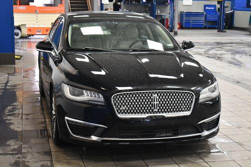 2017 Lincoln MKZ Base