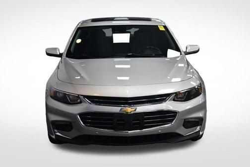 Silver Ice Metallic 2018 Chevrolet Malibu LT