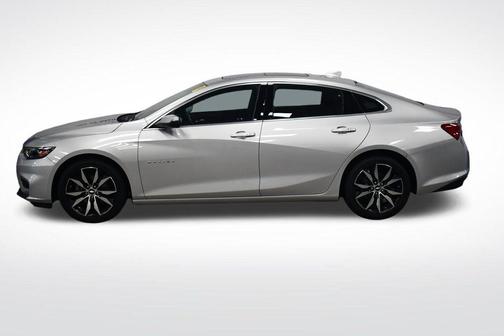 Silver Ice Metallic 2018 Chevrolet Malibu LT