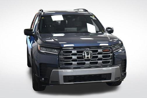 Smoke Blue Pearl 2026 Honda Pilot TrailSport