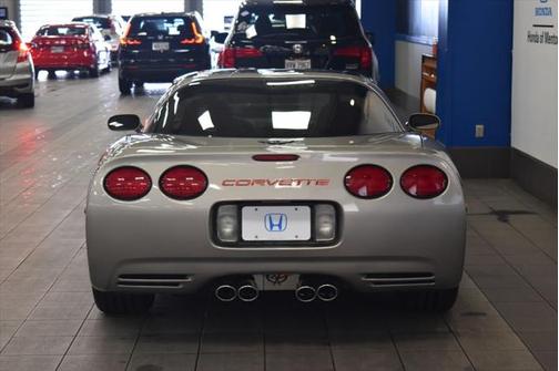 2000 Chevrolet Corvette Base