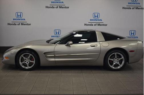 2000 Chevrolet Corvette Base