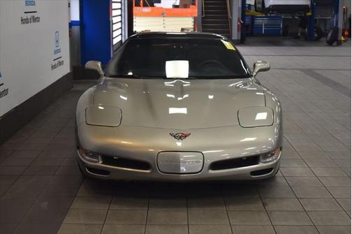 2000 Chevrolet Corvette Base