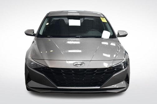 Fluid Metal 2022 Hyundai ELANTRA SEL