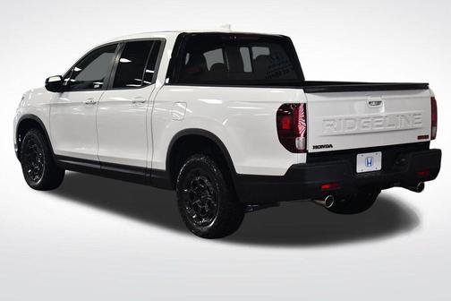 Platinum White Pearl 2026 Honda Ridgeline TrailSport+