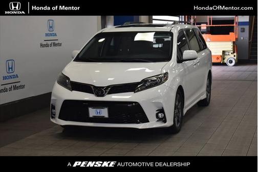 2019 Toyota Sienna SE