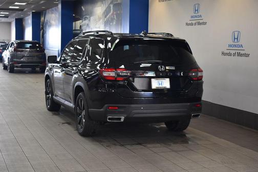 2025 Honda Pilot Black Edition
