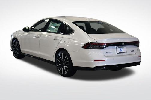 Platinum White Pearl 2026 Honda Accord Hybrid Touring