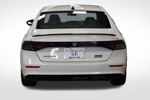 Platinum White Pearl 2026 Honda Accord Hybrid Sport-L
